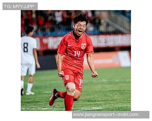 U16国足展现强大实力赵松源何思凡精准助攻帅惟浩轻松破门助球队领先